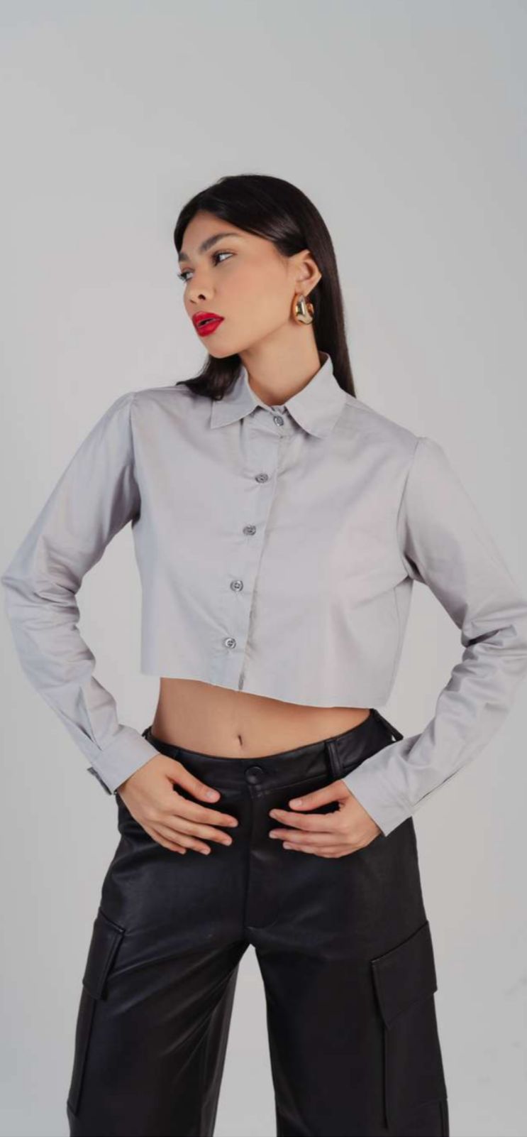 Camisa Social Cropped Manu Feminina