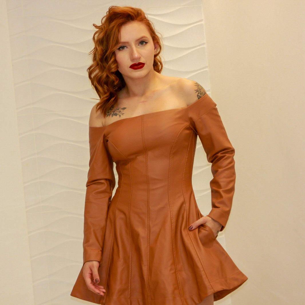   Vestido Feminino em Couro Rouge