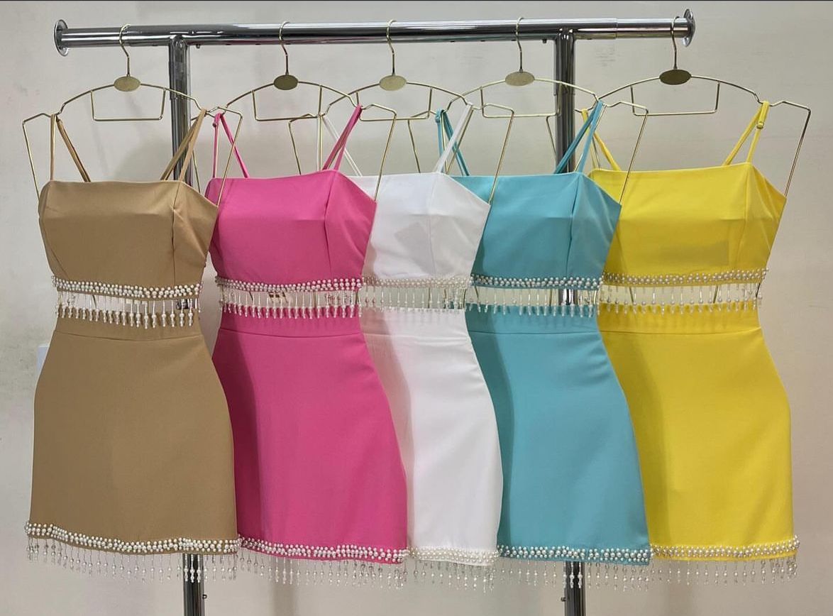 Conjunto com Perolas Rosas Cropped e Saia Feminino